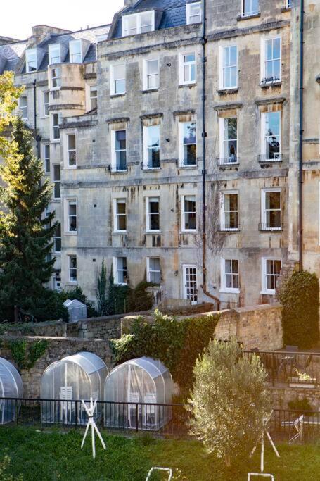 Georgian House Garden Apartment Bath Exterior foto